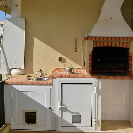 Cozy Near Airport And