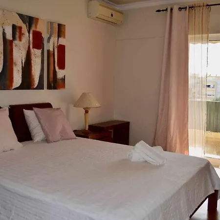 Cozy Near Airport And