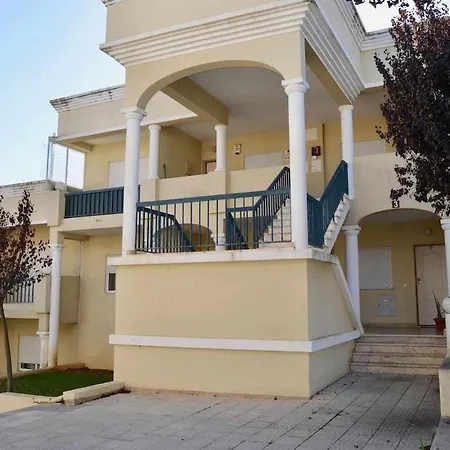 Cozy Near Airport And Apartman *